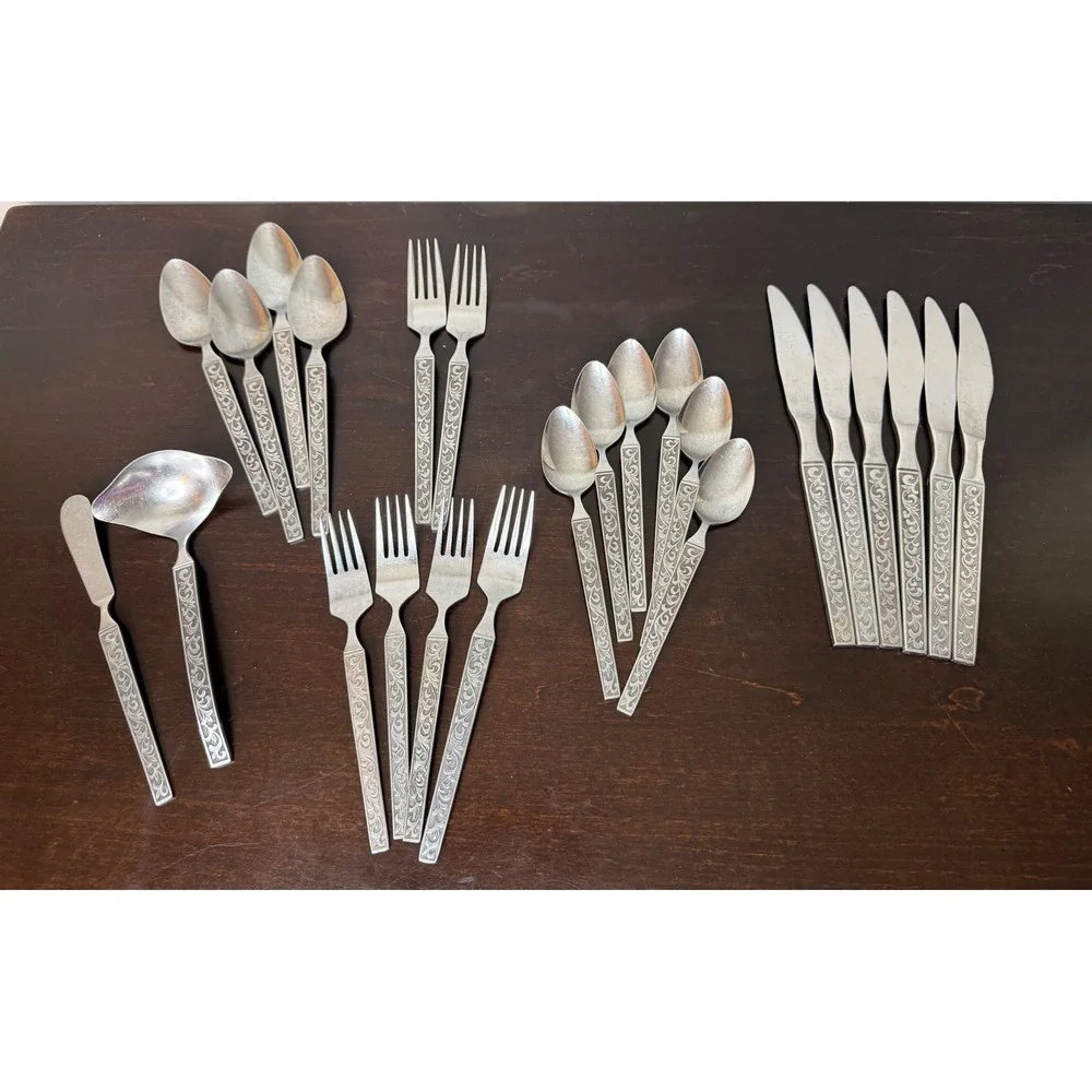 Riviera Stainless Steel Flatware Set Japan Scroll Filigree Pattern 24 Pieces